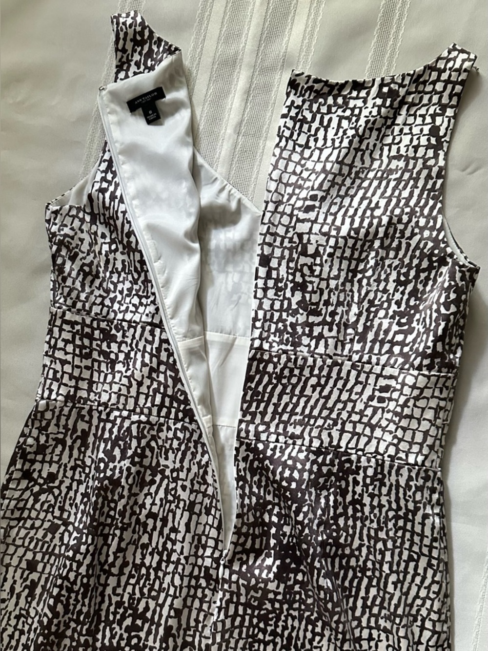 Ann Taylor Animal Print Giraffe Spot Sheath Brown white Silk Midi Dress - Picture 14 of 16